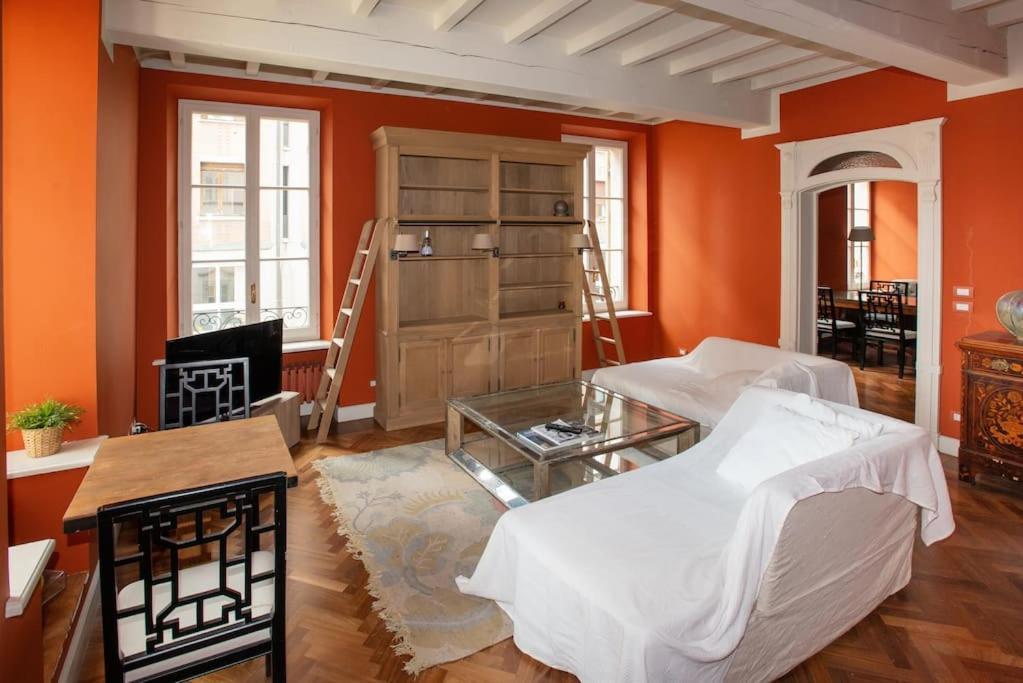 Charme And Relax In Downtown Parma Apartment Exterior foto